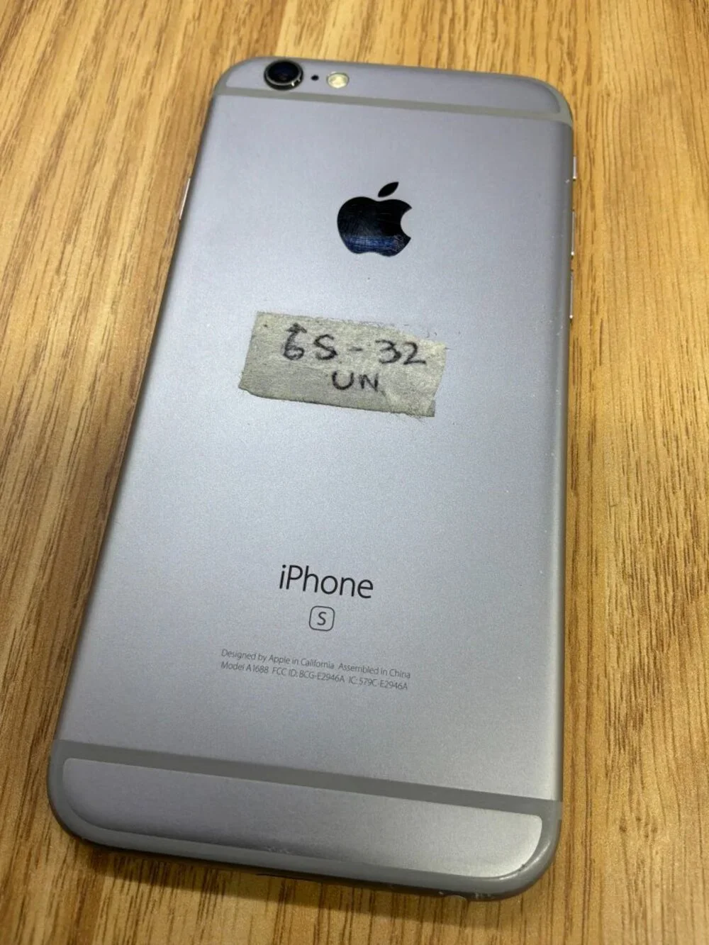 Apple iPhone 6s 32GB Unlocked Smartphone Space Gray iOS 15 Tested